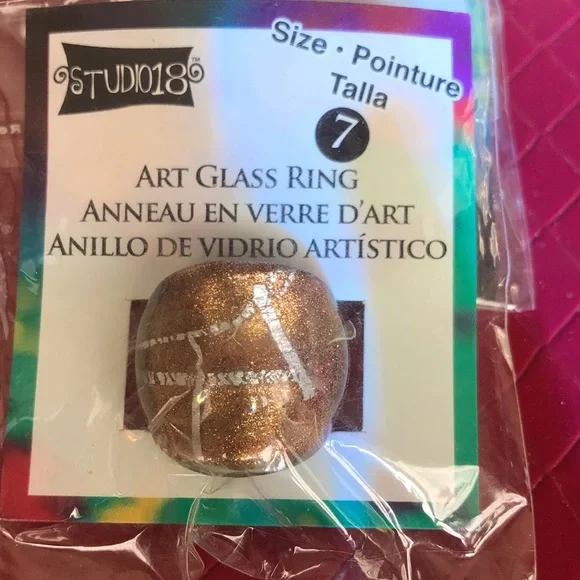 GLASS RING - Picture 1 of 1